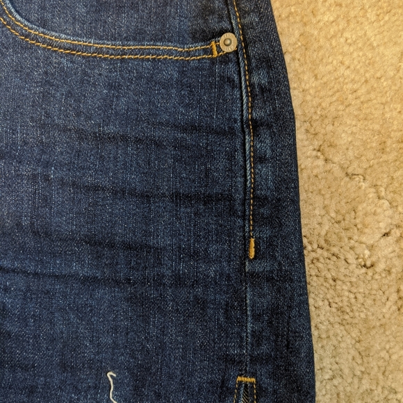 Old Navy Boyfriend Shorts - Picture 5 of 5